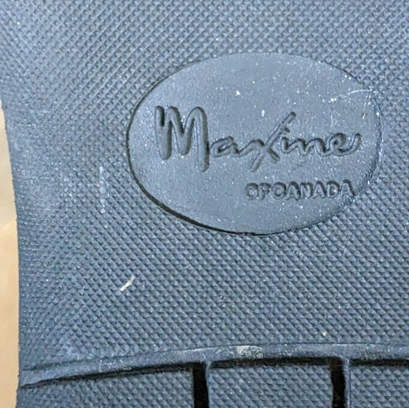 Maxine of Canada lace up boots Size 9.5 GUC - Picture 3 of 6